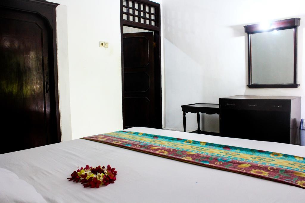 Berlian Inn กูตา ภายนอก รูปภาพ