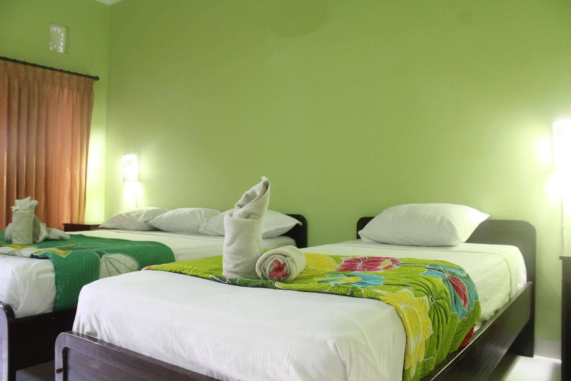 Berlian Inn กูตา ภายนอก รูปภาพ