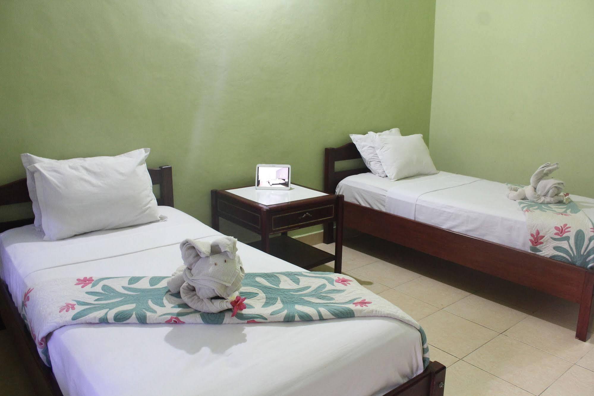 Berlian Inn กูตา ภายนอก รูปภาพ
